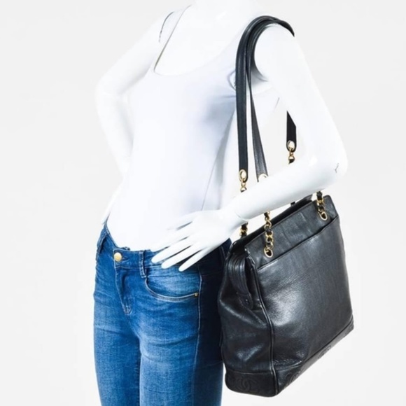 Authentic CHANEL Caviar CC Shoulder Bag Black - Picture 13 of 13